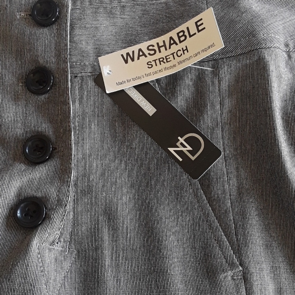 NWT size 10 Double Button Front Closure Pants